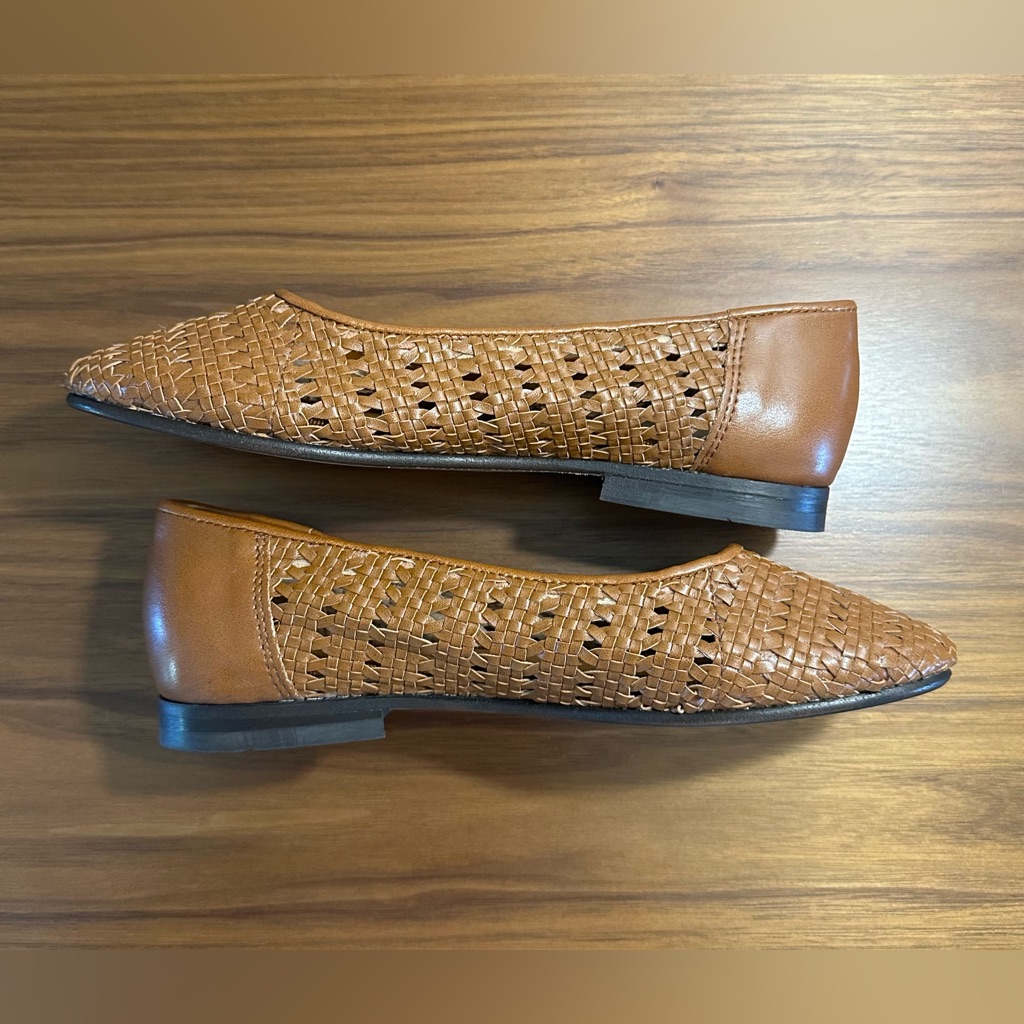 New Caron Callahan Francis Flat- Cognac Size 36